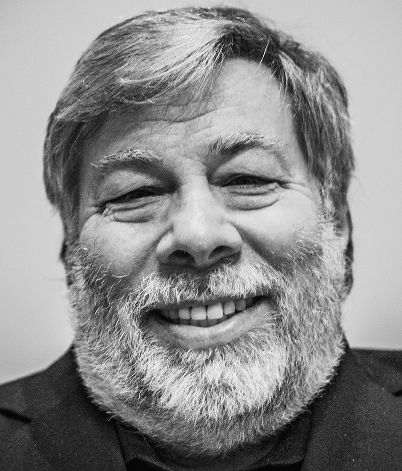 800px-Steve_Wozniak,_November_2018_Michael_Fortsch_CC